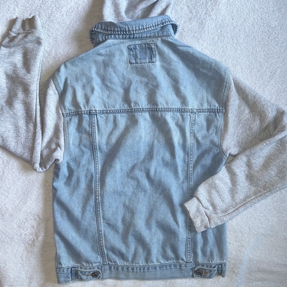 FOREVER21 DENIM JACKET - Picture 5 of 5